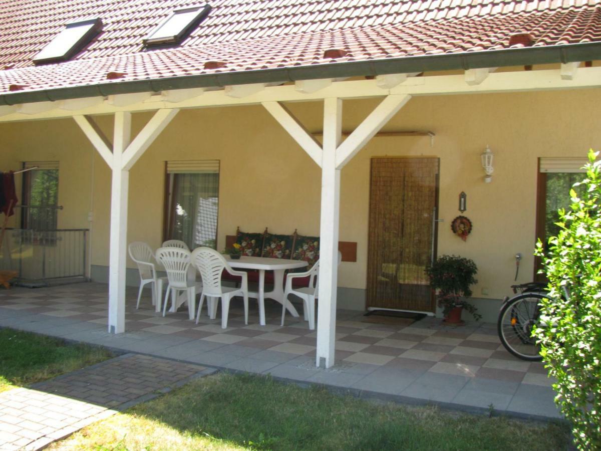 Ferienwohnung Herbsleben Ngoại thất bức ảnh